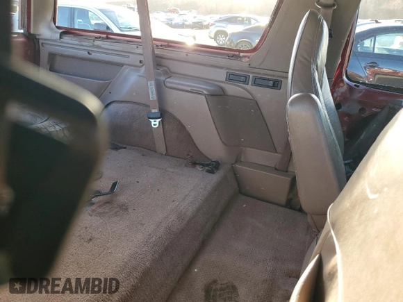1996 Ford Bronco Custom with VIN 1FMEU15HXTLA00505, listed as a Copart auction lot 48621395 with 178,614 mi miles and Salvage Title. Bid and sale history available at DreamBid. Image 11.