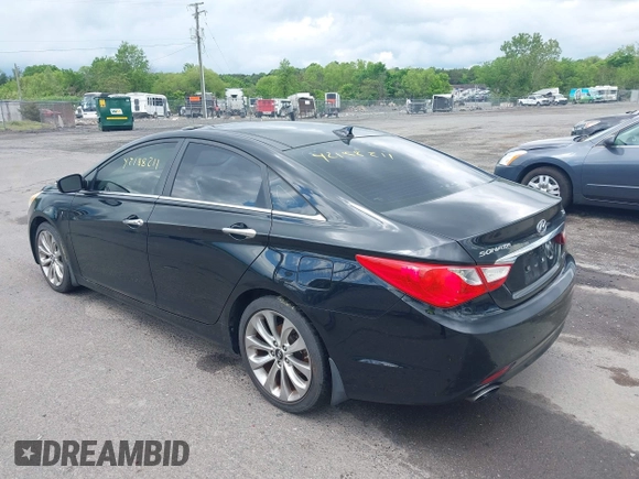2012 Hyundai Sonata SE with VIN 5NPEC4AB7CH408636, listed as a IAAI auction lot 42188211 with 197,665 mi miles and . Bid and sale history available at carsss.com. Image 3.