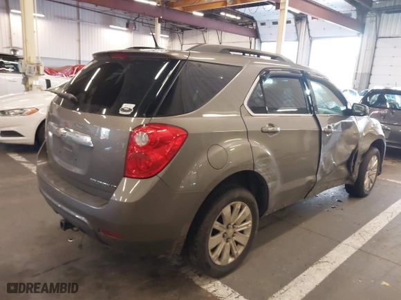 2011 Chevrolet Equinox LT w/2LT with VIN 2CNFLNEC6B6384177, listed as a IAAI auction lot 40861177 with 156,672 mi miles. Bid and sale history available at carsss.com. Image 4.