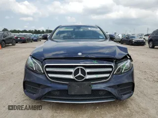 2017 Mercedes-Benz E 300 Luxury with VIN WDDZF4KB2HA128313, listed as a Copart auction lot 54372285 with 60,484 mi miles and Salvage title. Bid and sale history available at DreamBid. Image 5.
