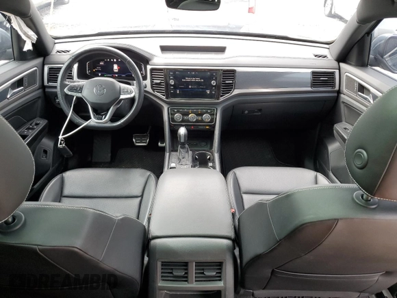 2020 Volkswagen Atlas SEL R-Line with VIN 1V2RE2CA6LC218759, listed as a Copart auction lot 88995435 with 61,609 mi miles and Salvage title. Bid and sale history available at DreamBid. Image 8.