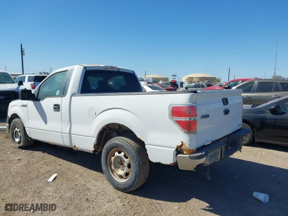 2014 Ford F-150 XL with VIN 1FTMF1CM6EKG10307, listed as a IAAI auction lot 41749365 with 32,939 mi miles. Bid and sale history available at carsss.com. Image 14.
