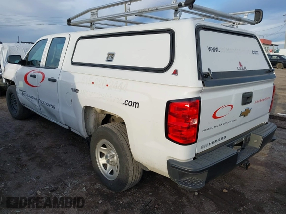 2018 Chevrolet Silverado 1500 Work Truck with VIN 1GCRCNEC2JZ305026, listed as a IAAI auction lot 41635172 with 133,735 mi miles. Bid and sale history available at carsss.com. Image 3.