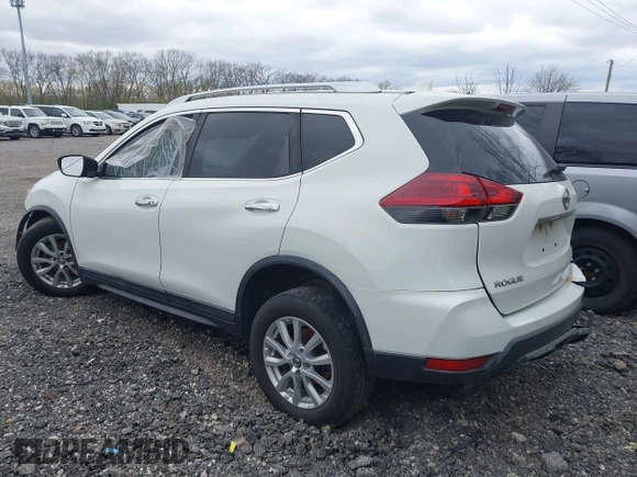 2018 Nissan Rogue SV with VIN KNMAT2MV9JP565109, listed as a IAAI auction lot 42048532 with 121,042 mi miles. Bid and sale history available at carsss.com. Image 3.