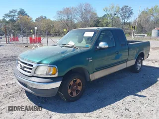 2000 Ford F-150 XL with VIN 1FTRX17L0YNA81220, listed as a IAAI auction lot 41912237 with 107,586 mi miles. Bid and sale history available at carsss.com. Image 2.