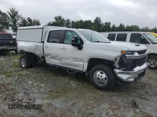 2021 Chevrolet Silverado 3500HD LT with VIN 1GC4YTEY4MF307491, listed as a Copart auction lot 63850124 with 43,029 mi miles and Salvage Title. Bid and sale history available at carsss.com. Image 4.