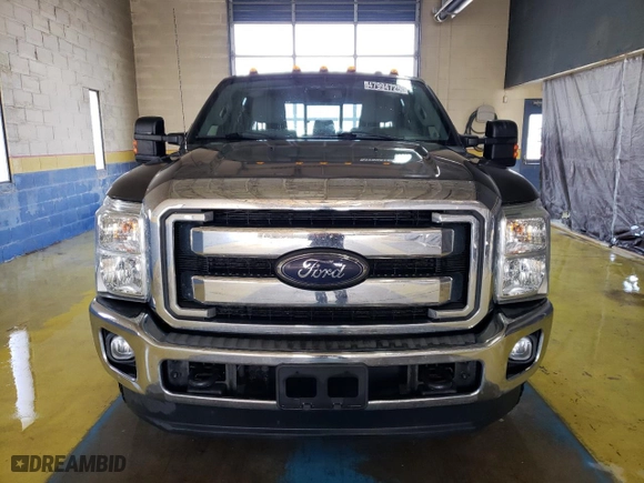 2015 Ford Super Duty F-250 SRW Lariat with VIN 1FT7W2BT3FEA47437, listed as a Copart auction lot 47994725 with 187,727 mi miles and Clean Title. Bid and sale history available at carsss.com. Image 5.