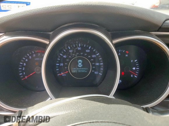 2015 Kia Optima EX with VIN 5XXGN4A7XFG487654, listed as a Copart auction lot 63530695 with 101,943 mi miles and Clean title. Bid and sale history available at DreamBid. Image 9.