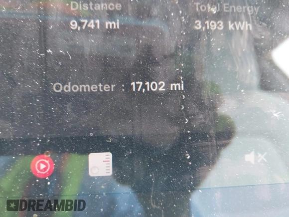 2024 Tesla Model Y Performance with VIN 7SAYGDEF7RF053265, listed as a IAAI auction lot 42132172 with 17,102 mi miles and . Bid and sale history available at DreamBid. Image 15.
