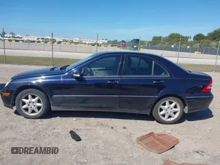 2006 Mercedes-Benz C 280 Luxury with VIN WDBRF54H86A837115, listed as a IAAI auction lot 41715543 with 140,760 mi miles and . Bid and sale history available at DreamBid. Image 14.