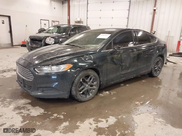2014 Ford Fusion SE with VIN 3FA6P0HD7ER108271, listed as a IAAI auction lot 41413027 with 183,128 mi miles. Bid and sale history available at carsss.com. Image 2.