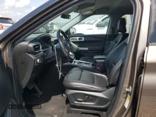 2021 Ford Explorer XLT with VIN 1FMSK7DH2MGA04636, listed as a Copart auction lot 54262005 with 55,575 mi miles and Salvage Title. Bid and sale history available at carsss.com. Image 7.