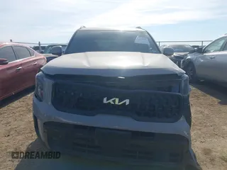 2024 Kia Telluride SX Prestige X-Pro z VIN 5XYP5DGCXRG445215, wystawiony jako IAAI lot #40995272 z przebiegiem 17 931 mil mil oraz . Historia ofert i sprzedaży dostępna na DreamBid. Obrazek 12.