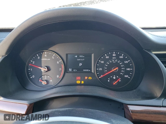 2017 Kia Cadenza Premium with VIN KNALB4J15H5039328, listed as a Copart auction lot 85737924 with 84,686 mi miles and Salvage Title. Bid and sale history available at carsss.com. Image 9.