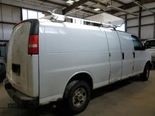 2011 GMC Savana Cargo Van with VIN 1GTW7GCA5B1165901, listed as a Copart auction lot 47759785 with 477,771 mi miles and Salvage Title. Bid and sale history available at carsss.com. Image 3.