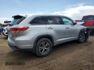2017 Toyota Highlander LE z VIN 5TDBZRFH9HS436175, wystawiony jako Copart lot #58738425 z przebiegiem 142 786 mil mil oraz Szkoda całkowita • Salvage title. Historia ofert i sprzedaży dostępna na DreamBid. Obrazek 3.