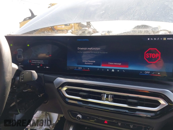 2024 BMW i4 M50 z VIN WBY33AW06RFS45489, wystawiony jako IAAI lot #41981614 z przebiegiem 35 713 mil mil oraz . Historia ofert i sprzedaży dostępna na DreamBid. Obrazek 18.