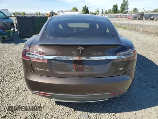 2013 Tesla Model S Performance z VIN 5YJSA1CP1DFP20208, wystawiony jako Copart lot #56066035 z przebiegiem 71 513 mil mil oraz Szkoda całkowita • Salvage title. Historia ofert i sprzedaży dostępna na DreamBid. Obrazek 6.