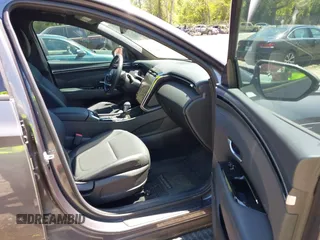 2024 Hyundai Tucson XRT z VIN KM8JF3DE5RU320331, wystawiony jako IAAI lot #42043282 z przebiegiem 14 358 mil mil oraz . Historia ofert i sprzedaży dostępna na DreamBid. Obrazek 5.