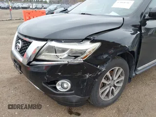 2014 Nissan Pathfinder SL with VIN 5N1AR2MM0EC663878, listed as a IAAI auction lot 42060502 with 130,296 mi miles. Bid and sale history available at carsss.com. Image 6.