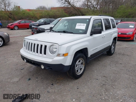 2014 Jeep Patriot Sport with VIN 1C4NJRBB1ED744101, listed as a IAAI auction lot 42009390 with 180,214 mi miles. Bid and sale history available at carsss.com. Image 19.