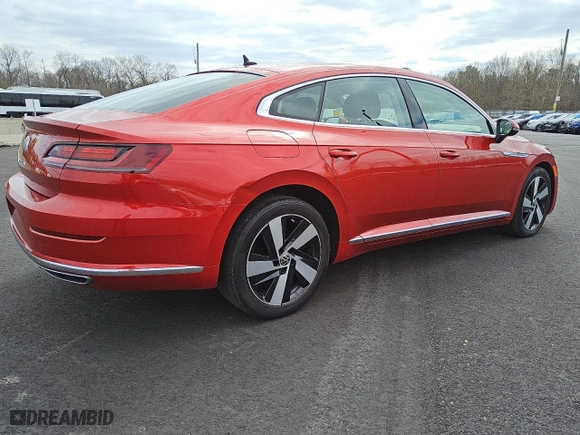 2021 Volkswagen Arteon SE with VIN WVWAR7ANXME006894, listed as a Copart auction lot 46856625 with 62,330 mi miles and Clean Title. Bid and sale history available at carsss.com. Image 3.