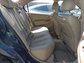 2003 Infiniti I35 Luxury with VIN JNKDA31AX3T108814, listed as a IAAI auction lot 41998013 with 197,883 mi miles. Bid and sale history available at carsss.com. Image 8.
