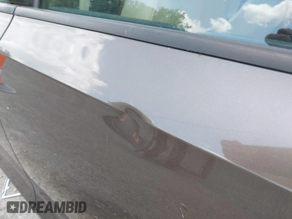 2011 Volkswagen Jetta SE with VIN 3VWDZ7AJ8BM054070, listed as a IAAI auction lot 42430921 with 172,852 mi miles and . Bid and sale history available at DreamBid. Image 13.
