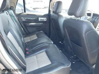2009 Lincoln MKX with VIN 2LMDU88C69BJ02093, listed as a IAAI auction lot 41751532 with 172,431 mi miles. Bid and sale history available at carsss.com. Image 8.