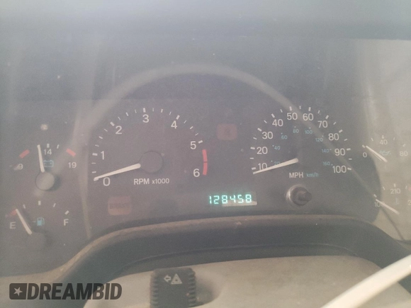 2000 Jeep Wrangler SE with VIN 1J4FA29P1YP739555, listed as a Copart auction lot 58501025 with 128,458 mi miles and Clean title. Bid and sale history available at DreamBid. Image 9.