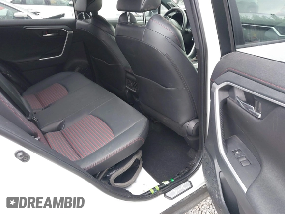 2022 Toyota RAV4 XSE with VIN JTMEB3FV1ND100256, listed as a IAAI auction lot 42127288 with 30,367 mi miles and . Bid and sale history available at DreamBid. Image 8.