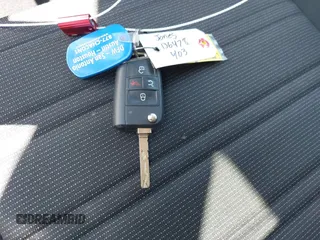 2024 Volkswagen Tiguan S z VIN 3VVRB7AX0RM029581, wystawiony jako IAAI lot #41938762 z przebiegiem 26 129 mil mil oraz . Historia ofert i sprzedaży dostępna na DreamBid. Obrazek 11.