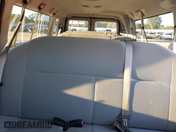 2009 Ford Econoline Passenger XL z VIN 1FBSS31L99DA09240, wystawiony jako Copart lot #80710344 z przebiegiem 108 437 mil mil oraz Szkoda całkowita • Salvage title. Historia ofert i sprzedaży dostępna na DreamBid. Obrazek 10.