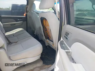 2007 Chevrolet Suburban LTZ with VIN 3GNFC16047G302161, listed as a IAAI auction lot 42053997 with 173,922 mi miles. Bid and sale history available at carsss.com. Image 8.