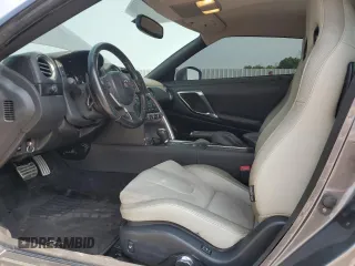 2009 Nissan GT-R Premium z VIN JN1AR54F09M251146, wystawiony jako Copart lot #68059054 z przebiegiem 16 498 mil mil oraz Szkody całkowita. Historia ofert i sprzedaży dostępna na DreamBid. Obrazek 7.