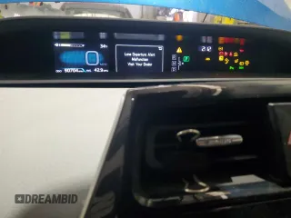 2020 Toyota Prius L Eco z VIN JTDKARFU7L3108218, wystawiony jako Copart lot #45026925 z przebiegiem 90 704 mil mil oraz Szkoda całkowita • Salvage title. Historia ofert i sprzedaży dostępna na DreamBid. Obrazek 9.