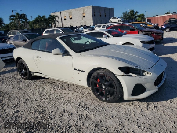 2019 Maserati GranTurismo Sport with VIN ZAM45VMA0K0344137, listed as a Copart auction lot 82252064 with 29,748 mi miles and Salvage title. Bid and sale history available at DreamBid. Image 4.