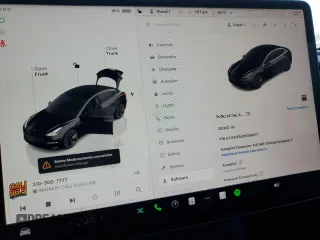 2023 Tesla Model 3 z VIN 5YJ3E1EA3PF385877, wystawiony jako Copart lot #54708335 z przebiegiem 20 902 mil mil oraz Szkoda całkowita • Salvage title. Historia ofert i sprzedaży dostępna na DreamBid. Obrazek 9.