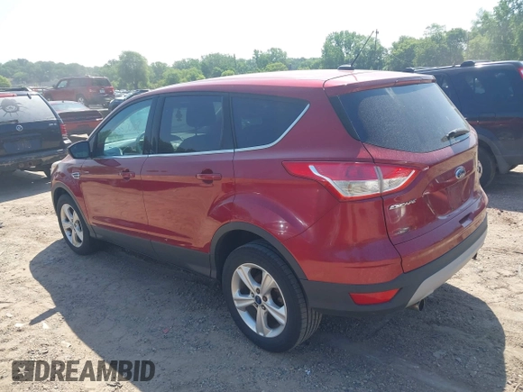 2013 Ford Escape SE z VIN 1FMCU9GX4DUB45402, wystawiony jako IAAI lot #42550068 z przebiegiem 238 520 mil mil oraz . Historia ofert i sprzedaży dostępna na DreamBid. Obrazek 3.