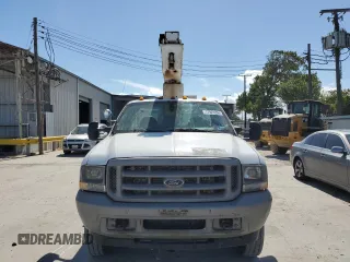 2003 Ford F-450 with VIN 1FDXF47P43EC43305, listed as a Copart auction lot 77823294 with 204,810 mi miles and Clean title. Bid and sale history available at DreamBid. Image 5.