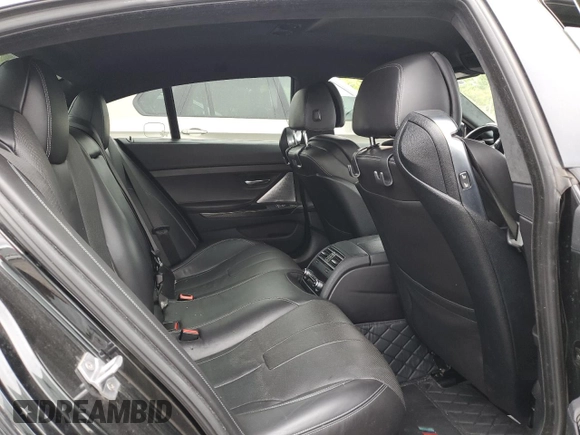 2015 BMW M6 z VIN WBS6C9C59FD467652, wystawiony jako Copart lot #66093293 z przebiegiem Nie podano mil oraz . Historia ofert i sprzedaży dostępna na DreamBid. Obrazek 10.