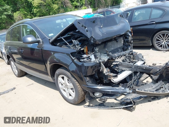 2010 Audi Q7 Premium Plus with VIN WA1LYAFE1AD002875, listed as a IAAI auction lot 42438514 with 124,548 mi miles and . Bid and sale history available at DreamBid. Image 1.