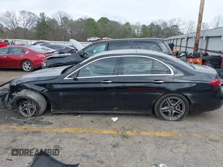 2022 Mercedes-Benz E 350 с VIN W1KZF8DB2NB097137, выставлен на аукционе IAAI как лот 41778662 с пробегом 85 831 миль миль и . История ставок и продаж доступна на DreamBid. Изображение 13.