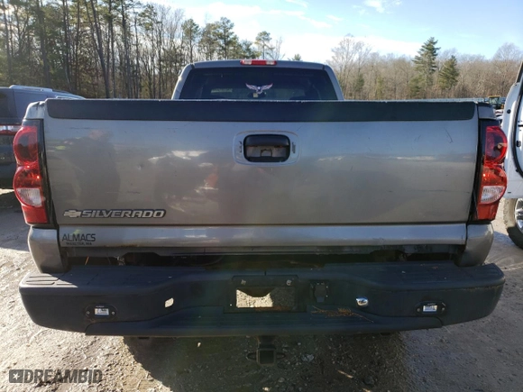 2007 Chevrolet Silverado 2500HD Classic Work Truck with VIN 1GCHK29U47E156067, listed as a Copart auction lot 83767394 with 213,577 mi miles and Clean Title. Bid and sale history available at carsss.com. Image 6.