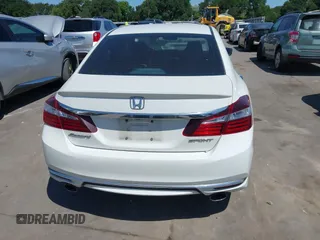 2016 Honda Accord Sport z VIN 1HGCR2F53GA040094, wystawiony jako IAAI lot #42223714 z przebiegiem 301 878 mil mil oraz . Historia ofert i sprzedaży dostępna na DreamBid. Obrazek 16.