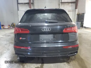 2018 Audi SQ5 Premium Plus z VIN WA1A4AFY9J2099767, wystawiony jako Copart lot #53950745 z przebiegiem 131 450 mil mil oraz Tytuł czysty. Historia ofert i sprzedaży dostępna na DreamBid. Obrazek 6.