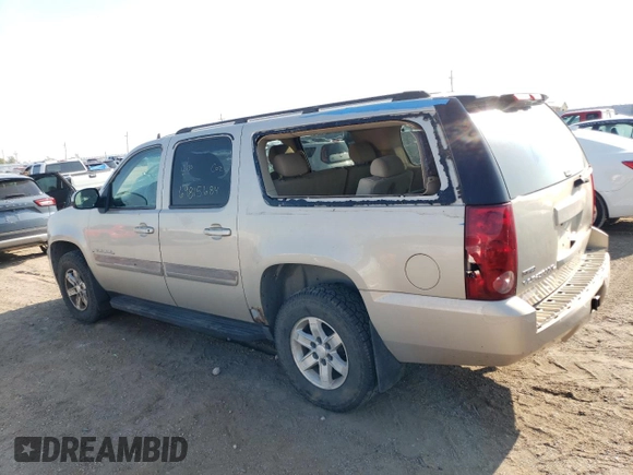 2007 GMC Yukon XL SLT with VIN 1GKFK16367J204211, listed as a Copart auction lot 69815684 with 270,515 mi miles and Salvage Title. Bid and sale history available at carsss.com. Image 2.