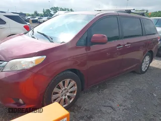 2014 Toyota Sienna Limited с VIN 5TDDK3DC8ES076877, выставлен на аукционе IAAI как лот 42262241 с пробегом 215 928 миль миль и . История ставок и продаж доступна на DreamBid. Изображение 17.