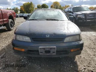 1995 Honda Accord EX with VIN 1HGCD7153SA039071, listed as a Copart auction lot 75856494 with 97,525 mi miles and Clean Title. Bid and sale history available at DreamBid. Image 5.