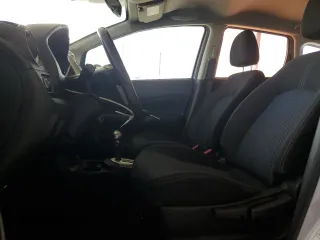 2019 Nissan Note SV с VIN 3N1CE2CP3KL361458, выставлен на аукционе Copart как лот 61178845 с пробегом 99 211 миль миль и На запчасти • Non repairable. История ставок и продаж доступна на DreamBid. Изображение 7.